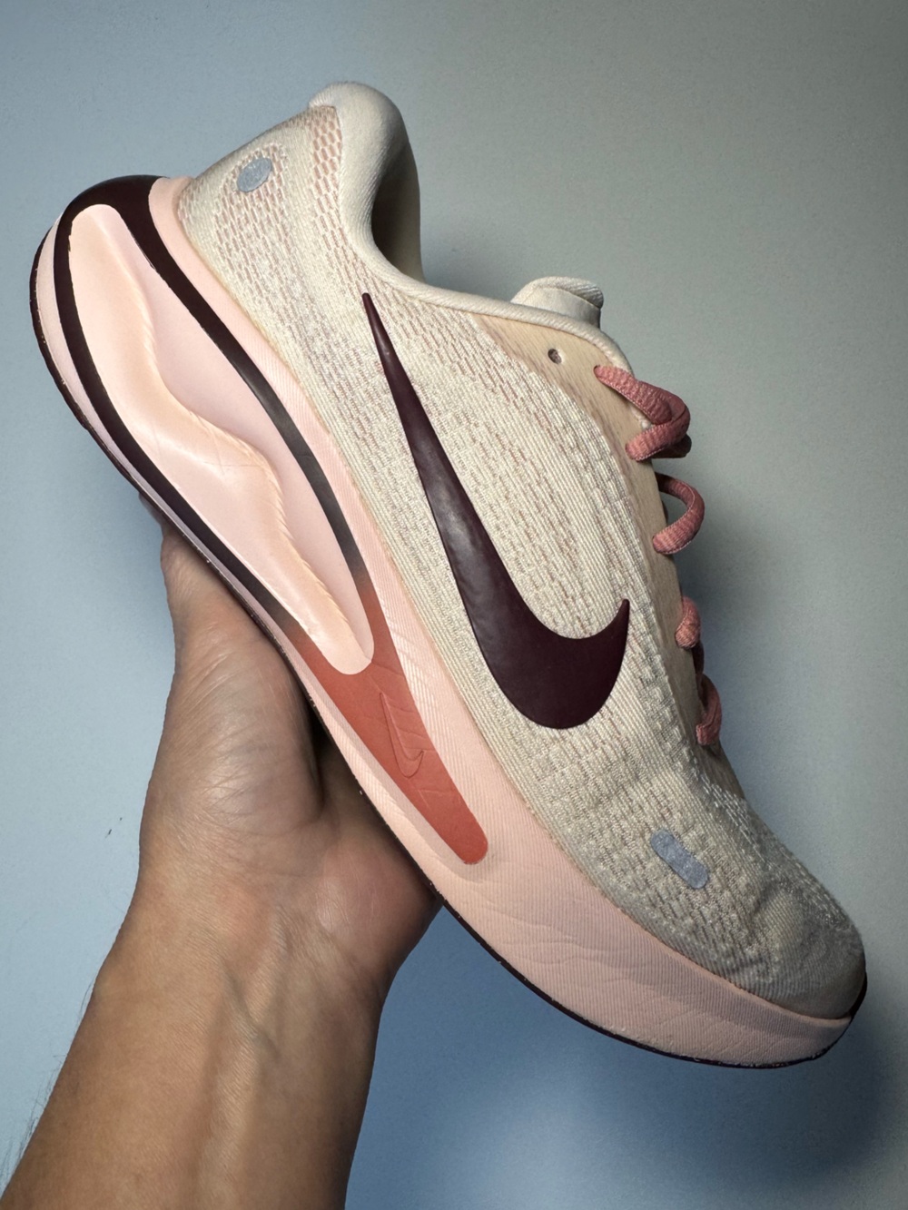Nike Women's Journey Run Running Sneakers Women’s size 9.5
